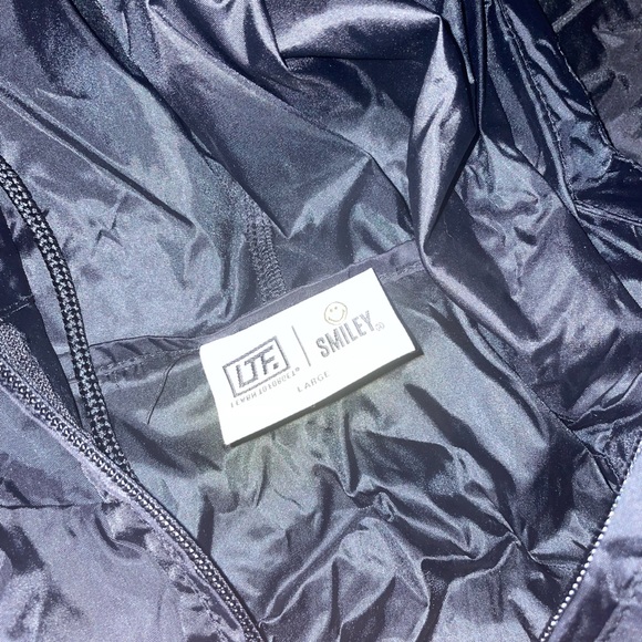 Learn to forget windbreaker - Picture 3 of 5